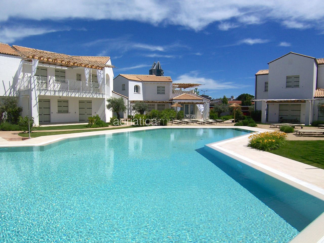 LES MAISONS C19